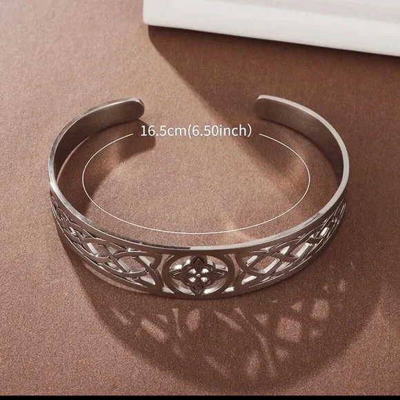 Celtic bangle - Picture 2 of 2
